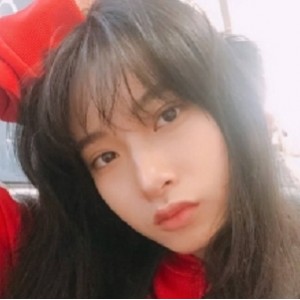 社保姬浮力-纯洁学妹完美露脸，放学宿舍内补习，和男友情感交流泄密