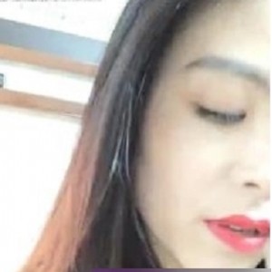 抖音高颜值女主播（古古小姐）吃瓜行为曝光，甜美女神人设崩塌