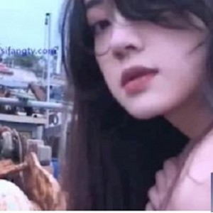 Twitter妖艳御姐（捷哥）户外写真，大胆展示珠圆玉润火辣身材【1.5G】