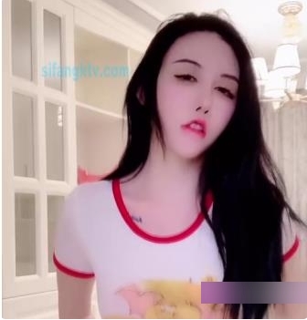 快手主播柠檬猪首次散播诱惑定制产品