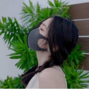 香港网红美少女玩偶姐姐的火爆海岛生活