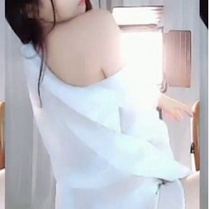 虎牙主播蛋宝宝定制8V1G视频受欢迎，收藏数量飙升