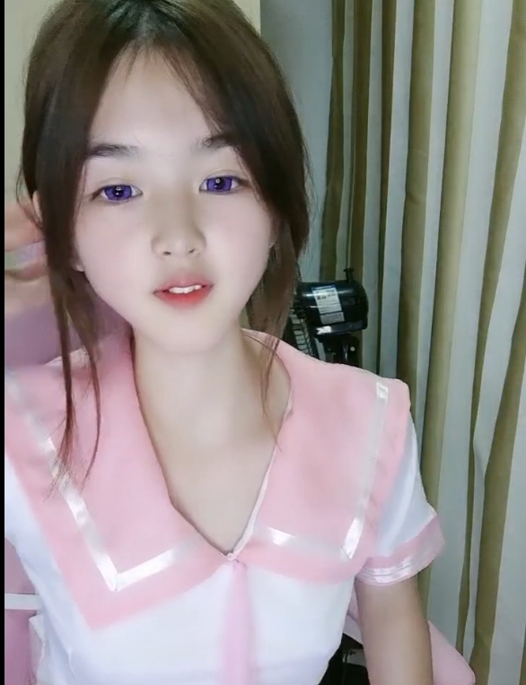 释放妹子小晶晶最新合集355V404.5G，百度ED2K收藏