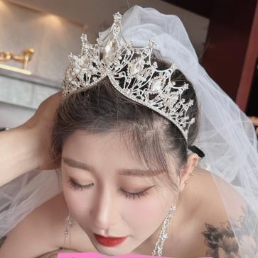 健身博主健身房甜美坤坤最新合集22V587M，水印图集，身材教练，包含820张短资源