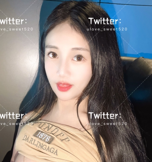 优质推特互动女神大罩杯私拍合集1V1.1G，完美露脸