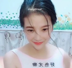 转载百度盘哺乳奶妈大罩杯合集1V四人游2.47G，双重压缩有效