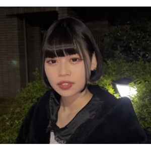 岛国日本素人博主街头采访姐姐团建原版合集4V8.5G，真实互动