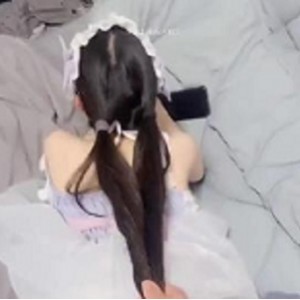 自拍短视频温软软甜美露脸三人游小合集48V2.6G