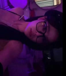 短视频B&M女神浪贱合集32V306M，自拍不露脸，优质身材与颜值