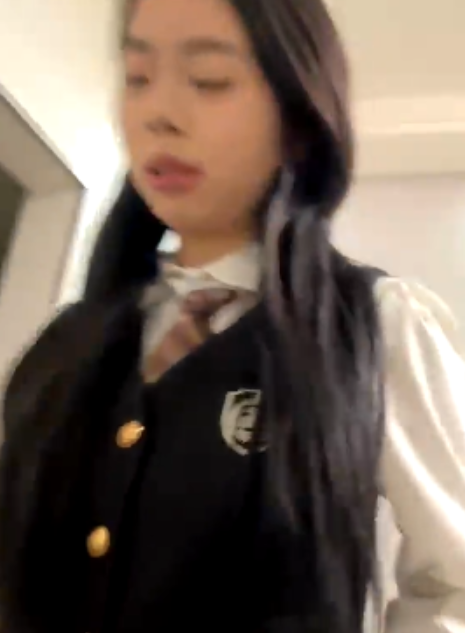 浴室突袭LYJyao52娇羞全集22部4.3G神级珍藏