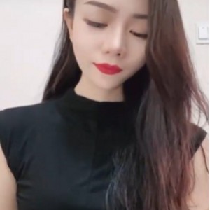 老板娘私房视频渔渔12v17g优质合集