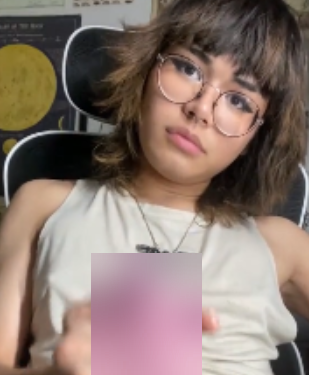 推特KiyanaVi人妖自玩合集1部296M真顶