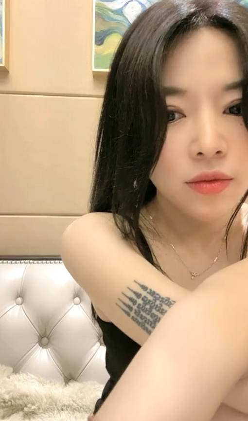 艺术小雅深夜热舞合集58部10.2G蜜桃臀杀疯了