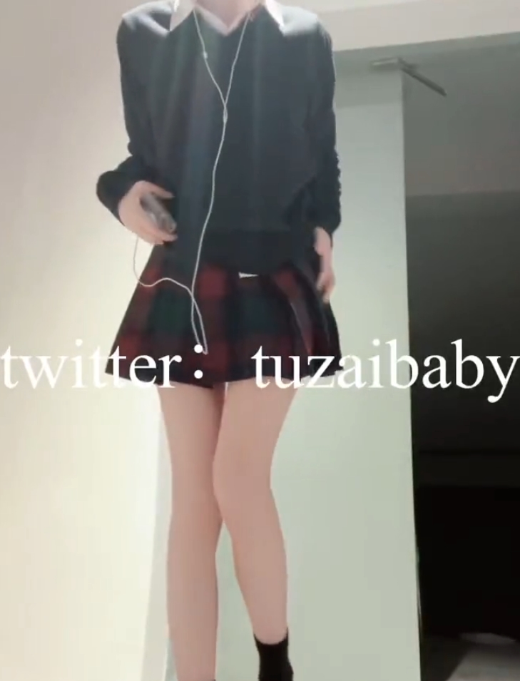 推特兔崽baby自拍视频40V447M嫩了