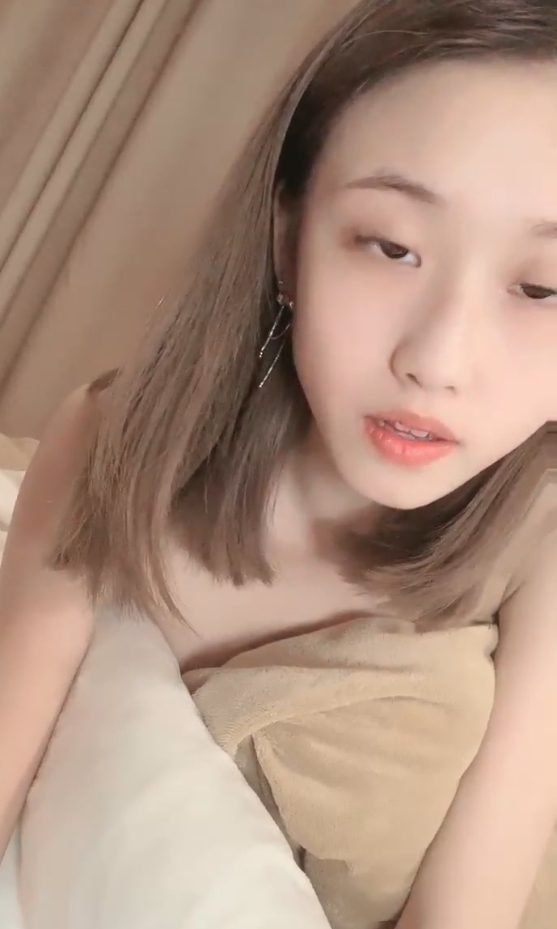 大罩杯李露142v82g珍藏版