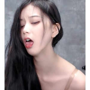 CC耶耶双视角怼屏福利2V422M