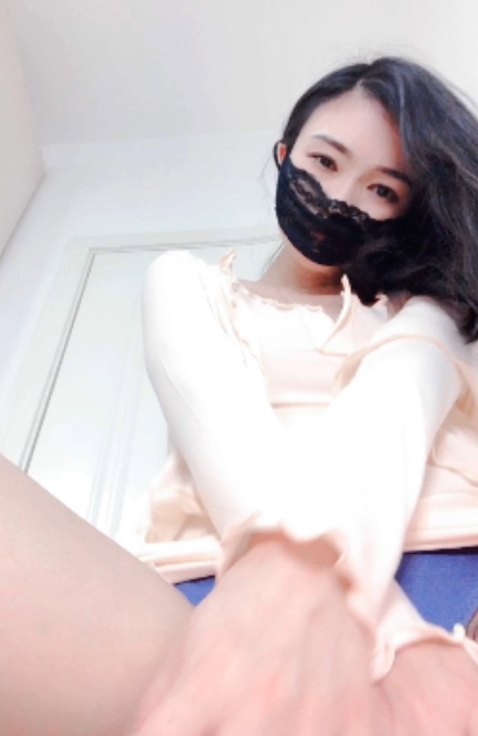 易直播女神哆哆热舞合集16部2.45G太会扭了