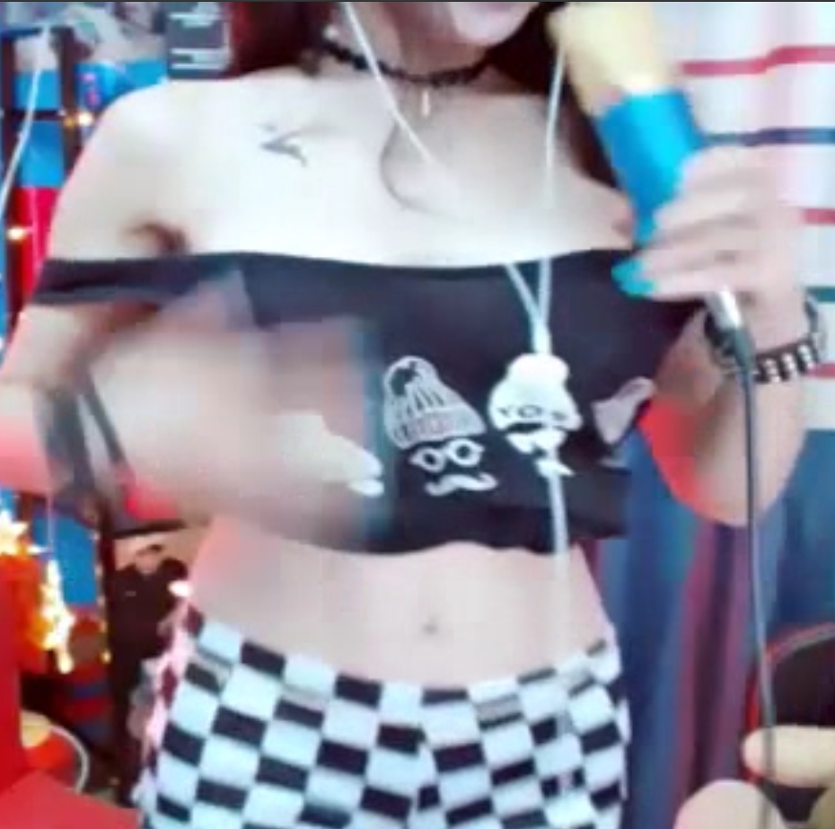 恋夜妮子优质合集30v7.7G推特福利