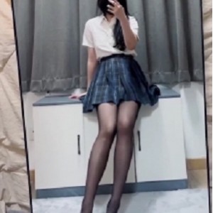 嫩妹子和马东西大黑牛的巨大棒子让你高兴的看点