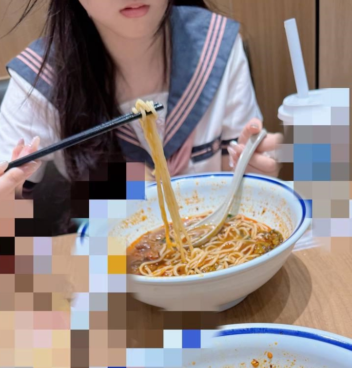小表妹户外互动视频合集10部海角平台娇俏可爱1.59g