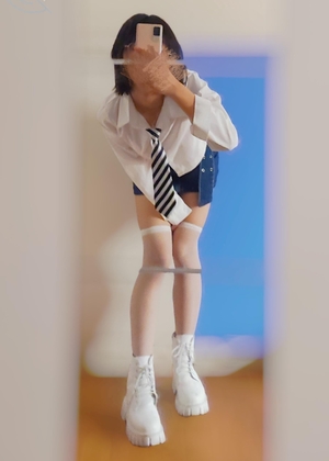 海角疯狂兄妹乱来系列合集美女兄妹给力互动17部视频1.9G超值收藏