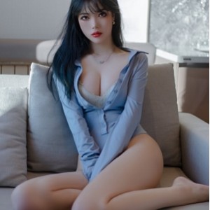 三青叶子私拍合集217P+9V某盘展示70M身材太撩人